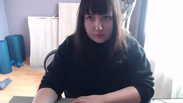 Lynylou on StripChat