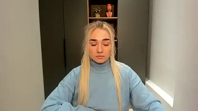 MaliaSowl — I'm gonna stand up and show my image