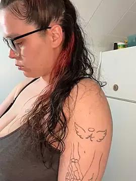 MamaSpicy on StripChat 