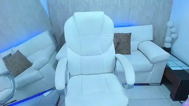 meggan_77 on StripChat