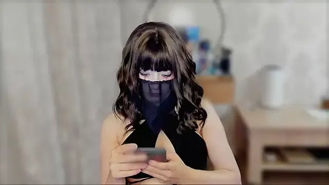 MeilideQian1 on StripChat