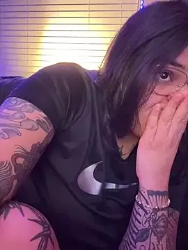 miacanela_xo on StripChat