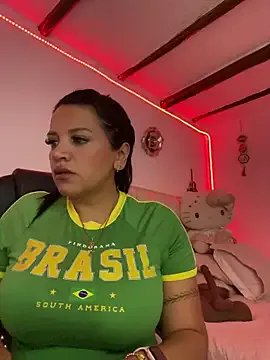 Milff_parkerrr — GET NAKED + CONTROL TOY