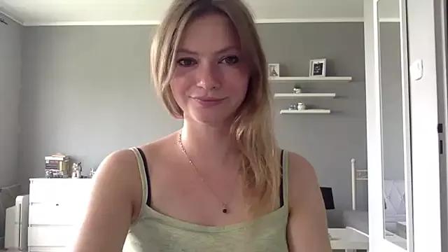 MillieShow on StripChat 