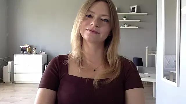 MillieShow on StripChat 