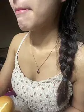 Mina048 on StripChat