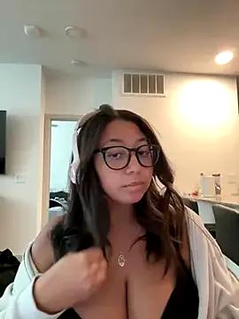minhaa_gamer on StripChat