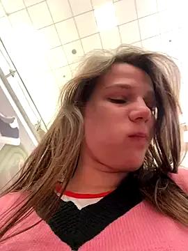 MiniVi on StripChat