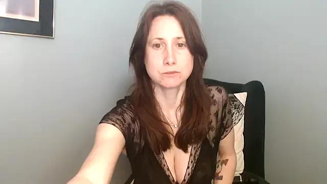 MommyGoddessL on StripChat 