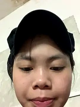 Mon_babyy from StripChat