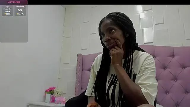 MonicaSchwartz on StripChat