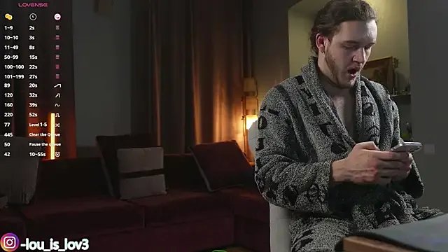 MrbigLouis on StripChat