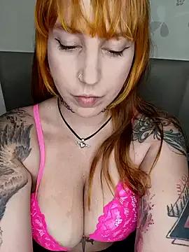 nandaragna on StripChat 