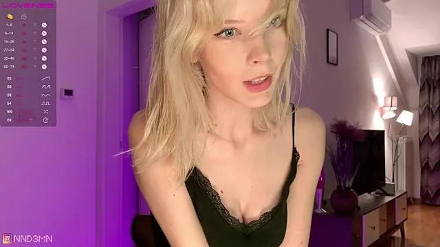 neon_demon from StripChat is Freechat
