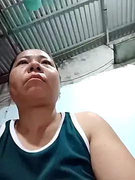 Queen-18200 on StripChat