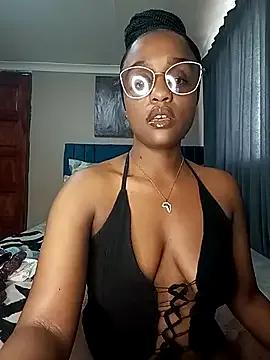 Queen-Chocolate on StripChat 
