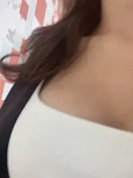 QuitieLia on StripChat