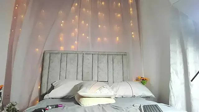 Rachellcooperrr on StripChat