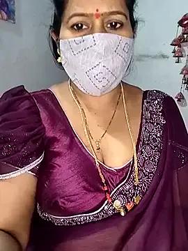 Rani_Darling_99 from StripChat