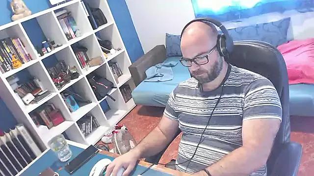 ravingr4d4 from StripChat