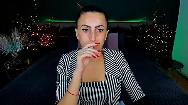Rebecca_Diamond on StripChat 