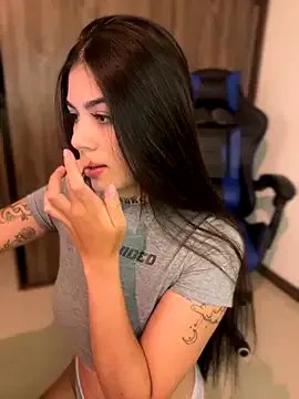 Sarasanders_4 on StripChat