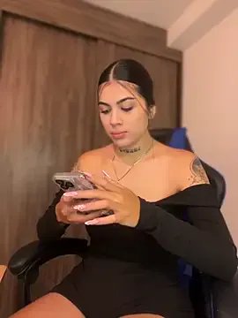 Sarasanders_4 on StripChat