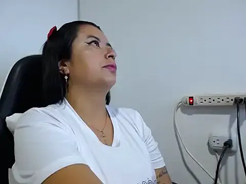 SharonSchmitt_ — Show tits