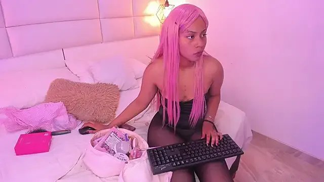 Sofia_clk — Flash tits + kiss<3  