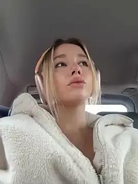SSSATIVA_model on StripChat 