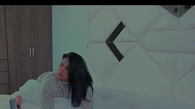 StormyButty18 from StripChat