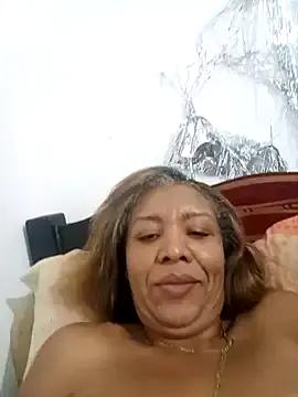 Surreyaa on StripChat 
