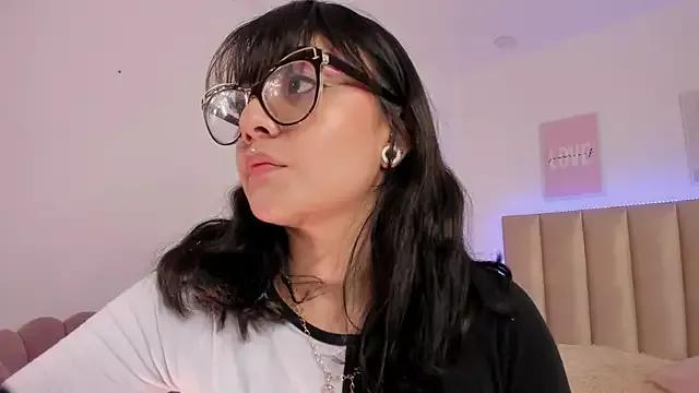 Sweet_Namii on StripChat 