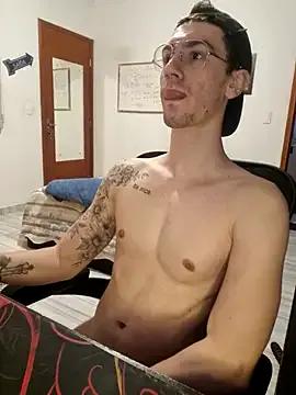SweetGoodBoy22 from StripChat
