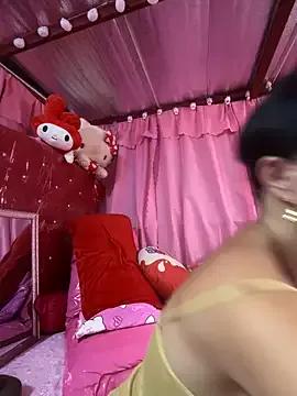 sweetieme on StripChat 