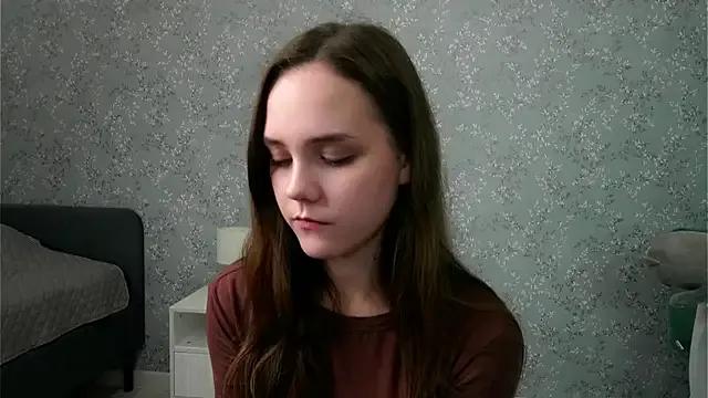 SweetSaraPie on StripChat