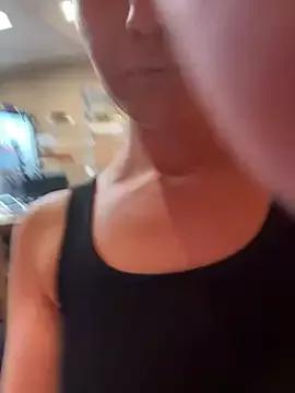 SweetSolez on StripChat 