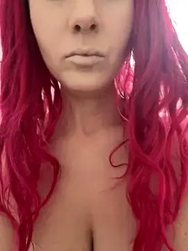 SweetSolez on StripChat 
