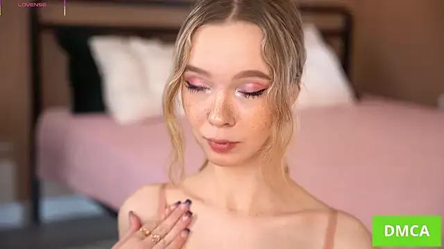 TastyTiffy on StripChat 