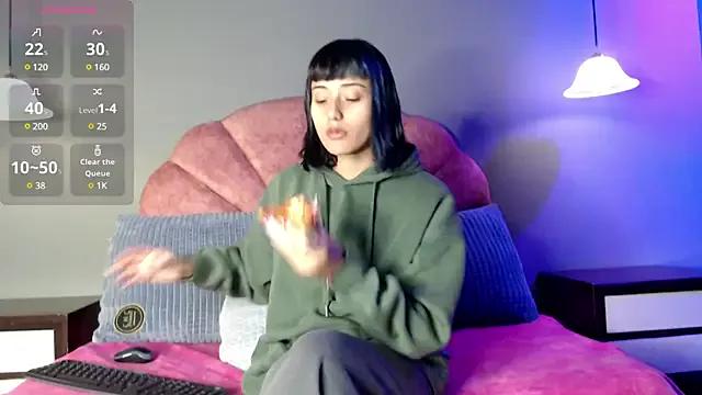 tati_cardenas on StripChat 