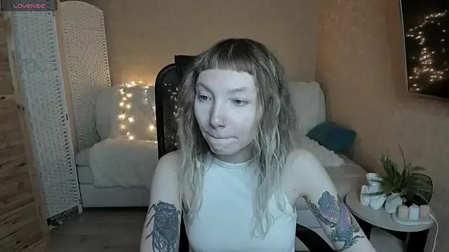 tattoo_art_baby on StripChat 