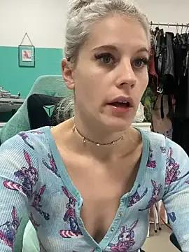 TheRealJessyLey from StripChat