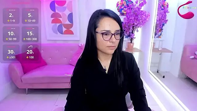 Tiara_rr on StripChat