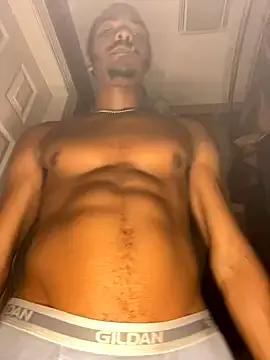 TRILLAHUNG on StripChat