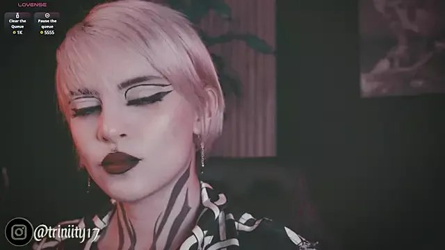 Trinity___s on StripChat