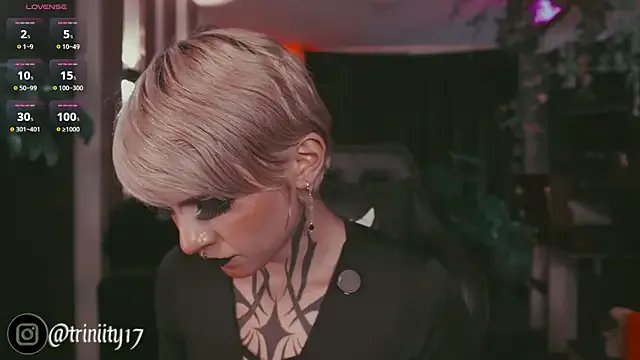 Trinity___s on StripChat