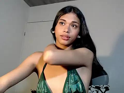 urcurlydiva from StripChat