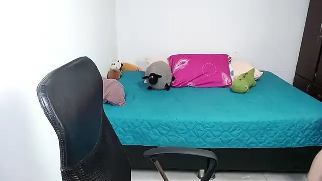 valentina_angel — fuck me with my fucking machine