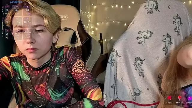 velvetvalkyries on StripChat 