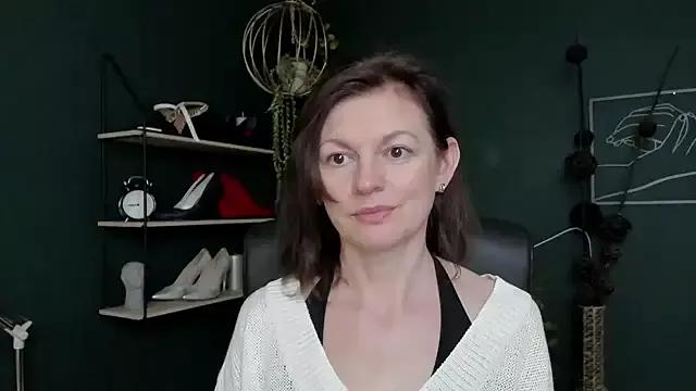 VivianWILD on StripChat 